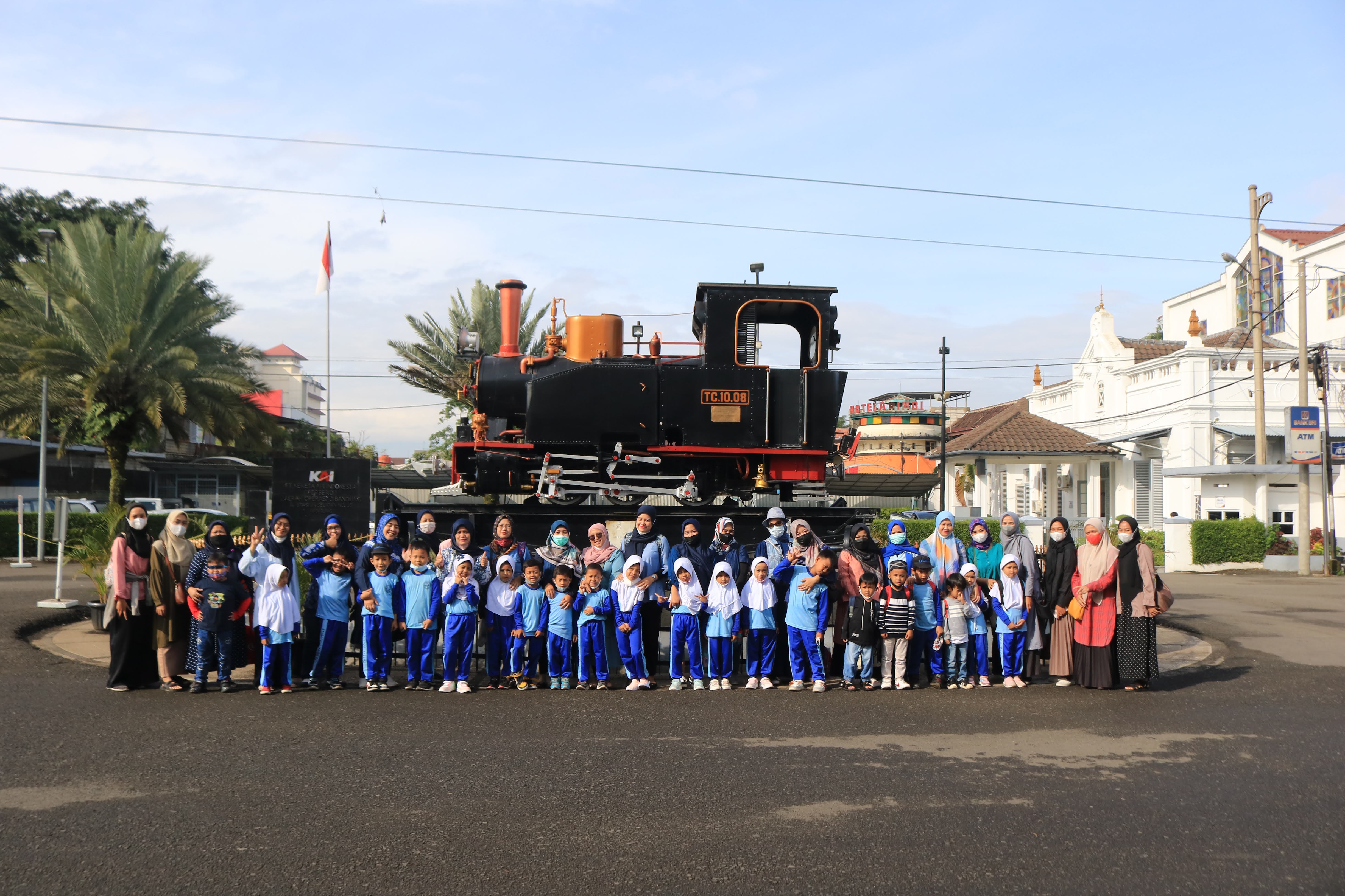 Dokumentasi kegiatan Edu Train #12